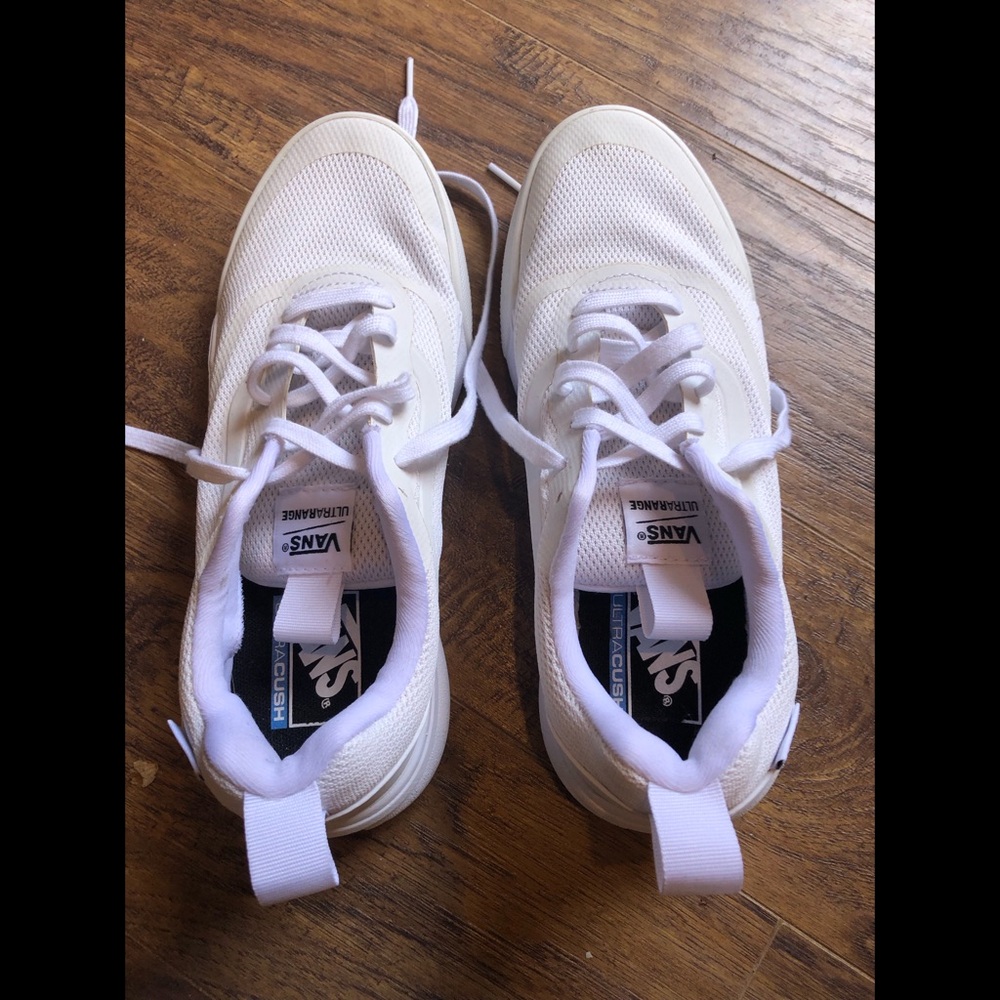 Vans White Low-Top Athletic Shoes
